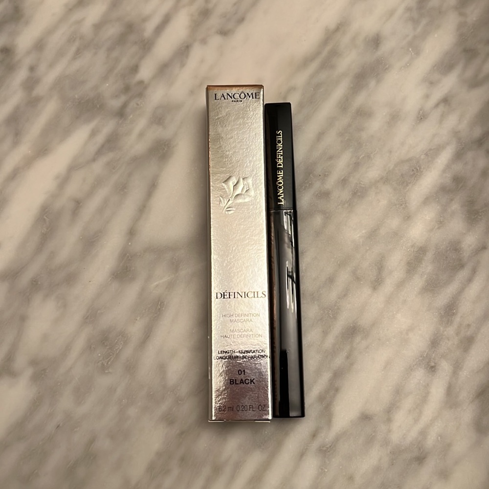 BNIB Lancome Definicils mascara Black 01
